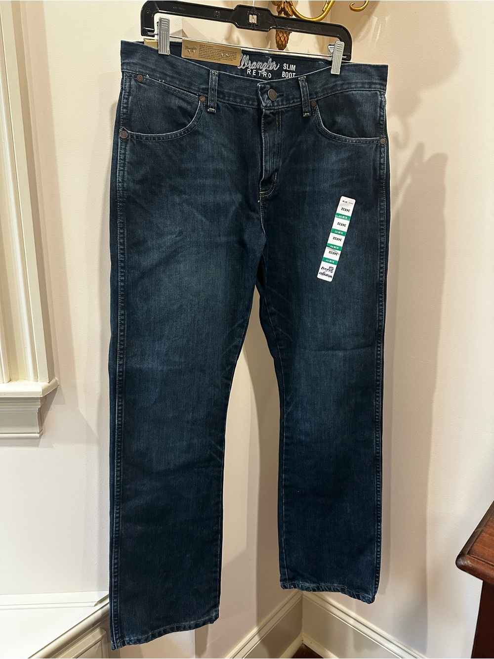 Wrangler Men’s Slim Straight Jeans in Dark Blue Wash